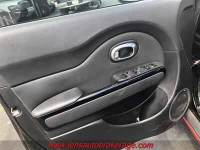 2018 Kia Soul !  **CARFAX 1 OWNER** - Photo 9 - Tucson, AZ 85705