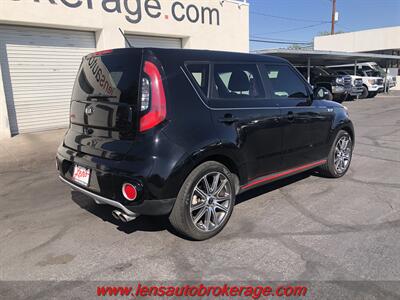 2018 Kia Soul !  **CARFAX 1 OWNER** - Photo 8 - Tucson, AZ 85705