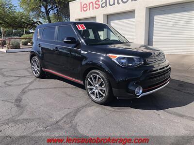 2018 Kia Soul !  **CARFAX 1 OWNER** - Photo 2 - Tucson, AZ 85705