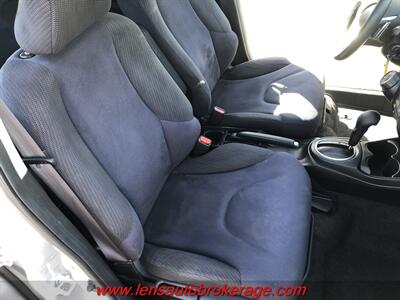 2013 Honda Fit Sport  *Ready To Save You Fuel! - Photo 24 - Tucson, AZ 85705