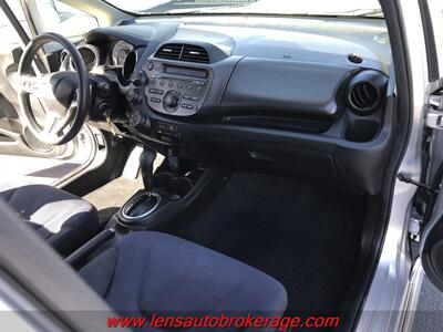 2013 Honda Fit Sport  *Ready To Save You Fuel! - Photo 23 - Tucson, AZ 85705