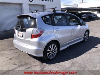 2013 Honda Fit Sport  *Ready To Save You Fuel! - Photo 9 - Tucson, AZ 85705