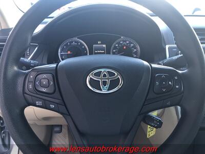 2016 Toyota Camry LE  *ONLY 31k Miles! - Photo 13 - Tucson, AZ 85705