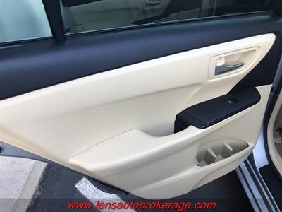2016 Toyota Camry LE  *ONLY 31k Miles! - Photo 16 - Tucson, AZ 85705