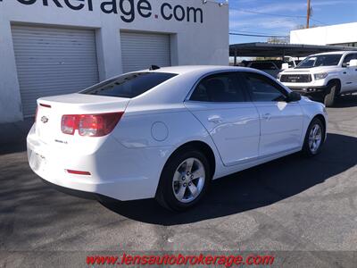 2014 Chevrolet Malibu LS  *Clean Roomy Sedan! - Photo 8 - Tucson, AZ 85705