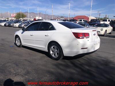 2014 Chevrolet Malibu LS  *Clean Roomy Sedan! - Photo 6 - Tucson, AZ 85705