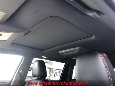 2016 Toyota Highlander XLE  *3rd Row Equipped AWD! - Photo 14 - Tucson, AZ 85705