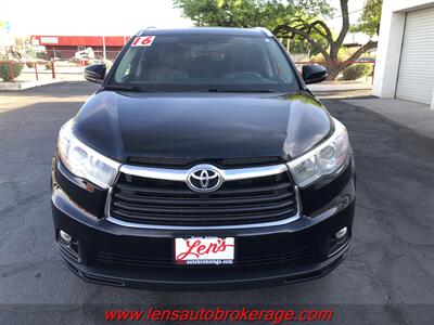 2016 Toyota Highlander XLE  *3rd Row Equipped AWD! - Photo 2 - Tucson, AZ 85705
