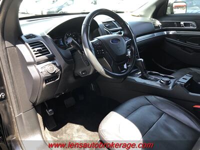 2017 Ford Explorer Sport  *Nice 3rd Row AWD Sport! - Photo 10 - Tucson, AZ 85705