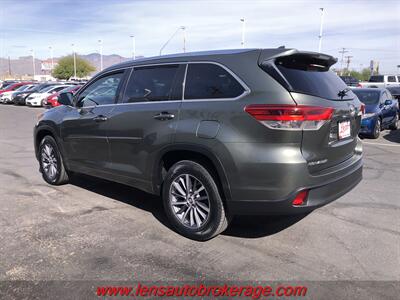 2018 Toyota Highlander XLE  *3rd Row Equipped! - Photo 5 - Tucson, AZ 85705