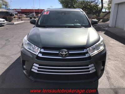 2018 Toyota Highlander XLE  *3rd Row Equipped! - Photo 3 - Tucson, AZ 85705