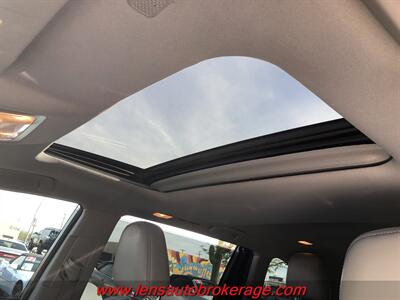2018 Toyota Highlander XLE  *3rd Row Equipped! - Photo 15 - Tucson, AZ 85705