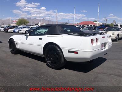 1992 Chevrolet Corvette  *Only 58k Miles On This Cool Convert! - Photo 8 - Tucson, AZ 85705