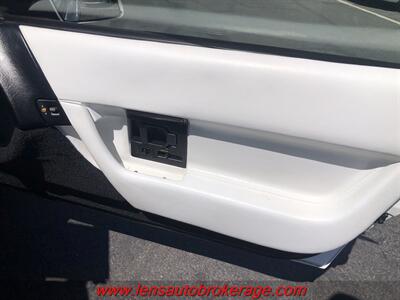 1992 Chevrolet Corvette  *Only 58k Miles On This Cool Convert! - Photo 16 - Tucson, AZ 85705