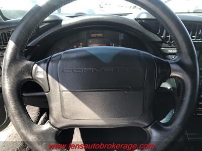 1992 Chevrolet Corvette  *Only 58k Miles On This Cool Convert! - Photo 14 - Tucson, AZ 85705