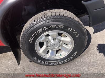 2000 Toyota Tacoma V6  4x4 *Nice Truck! - Photo 21 - Tucson, AZ 85705
