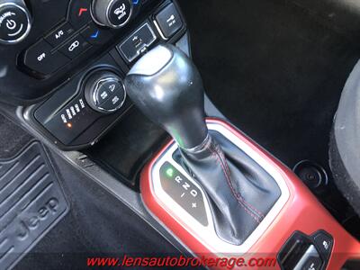 2019 Jeep Renegade Trailhawk   - Photo 15 - Tucson, AZ 85705