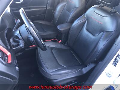 2019 Jeep Renegade Trailhawk   - Photo 12 - Tucson, AZ 85705