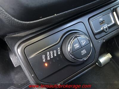 2019 Jeep Renegade Trailhawk   - Photo 16 - Tucson, AZ 85705