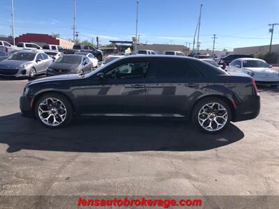 2018 Chrysler 300 Series Touring   - Photo 5 - Tucson, AZ 85705