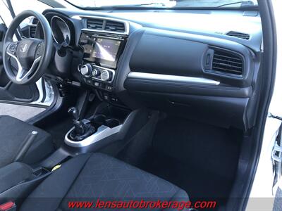 2017 Honda Fit EX  *Clean Carfax 1 Owner W/Manual Trans! - Photo 18 - Tucson, AZ 85705