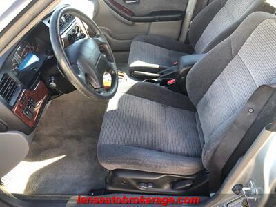 2004 Subaru Outback   - Photo 11 - Tucson, AZ 85705