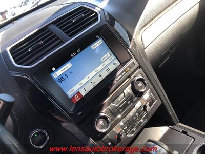 2017 Ford Explorer XLT   - Photo 12 - Tucson, AZ 85705