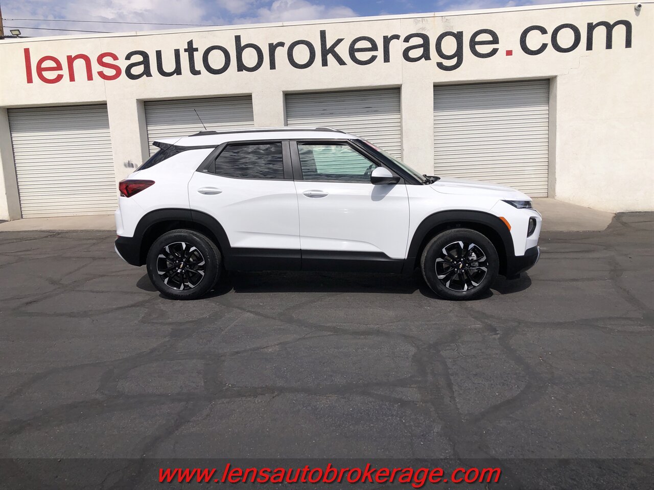 2021 Chevrolet Trailblazer LT  *Clean Fuel Efficient SUV! - Photo 1 - Tucson, AZ 85705