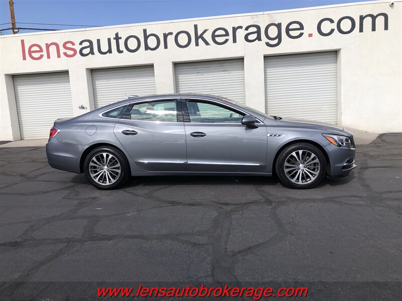 2018 Buick LaCrosse Premium  *Carfax 1 Owner!