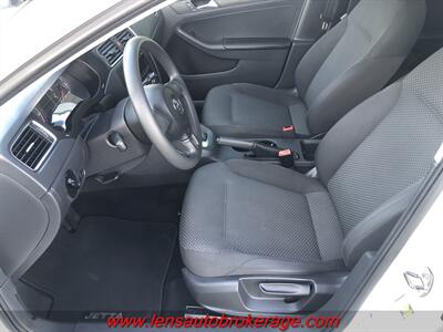 2013 Volkswagen Jetta S  *Nice Little Sedan! - Photo 10 - Tucson, AZ 85705
