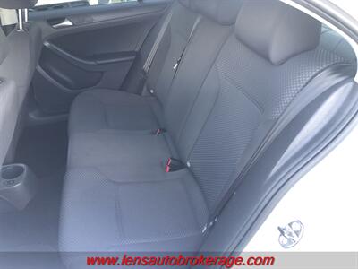 2013 Volkswagen Jetta S  *Nice Little Sedan! - Photo 16 - Tucson, AZ 85705
