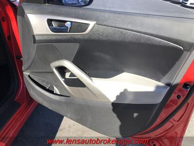 2013 Hyundai VELOSTER  *Trade In Special! - Photo 19 - Tucson, AZ 85705