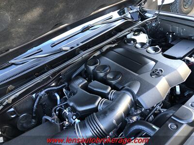 2018 Toyota 4Runner SR5  *Full Icon Suspension, Icon Wheels, Tall Rubber & Carfax 1 Owner! - Photo 26 - Tucson, AZ 85705