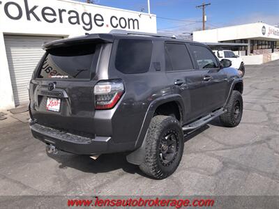 2018 Toyota 4Runner SR5  *Full Icon Suspension! - Photo 6 - Tucson, AZ 85705