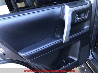 2018 Toyota 4Runner SR5  *Full Icon Suspension, Icon Wheels, Tall Rubber & Carfax 1 Owner! - Photo 18 - Tucson, AZ 85705