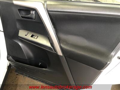 2018 Toyota RAV4 LE  *Clean & New In Inventory! - Photo 17 - Tucson, AZ 85705