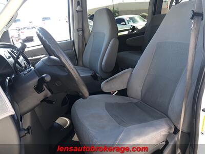 2006 Ford E-350 SD XL   - Photo 11 - Tucson, AZ 85705