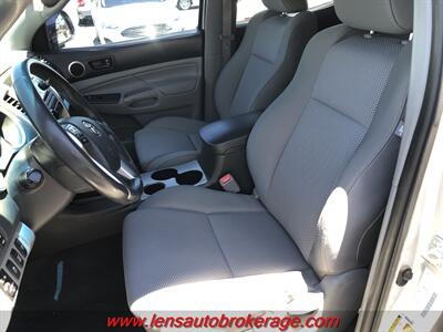 2012 Toyota Tacoma V6  *28k Mile 6 Speed Manual 4x4 Double Cab!  *WOW! - Photo 5 - Tucson, AZ 85705