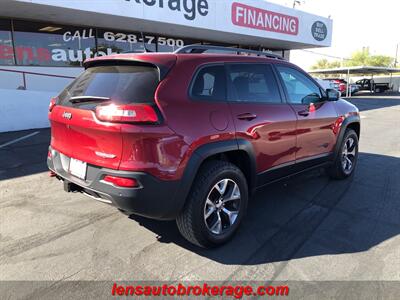 2016 Jeep Cherokee Trailhawk   - Photo 8 - Tucson, AZ 85705