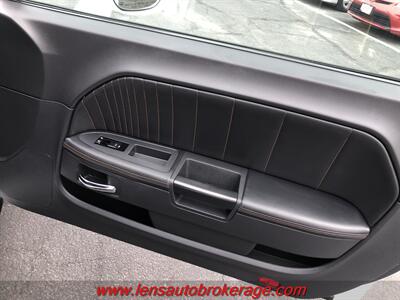2014 Dodge Challenger R/T Shaker Package  *Clean HEMI Shaker! - Photo 17 - Tucson, AZ 85705