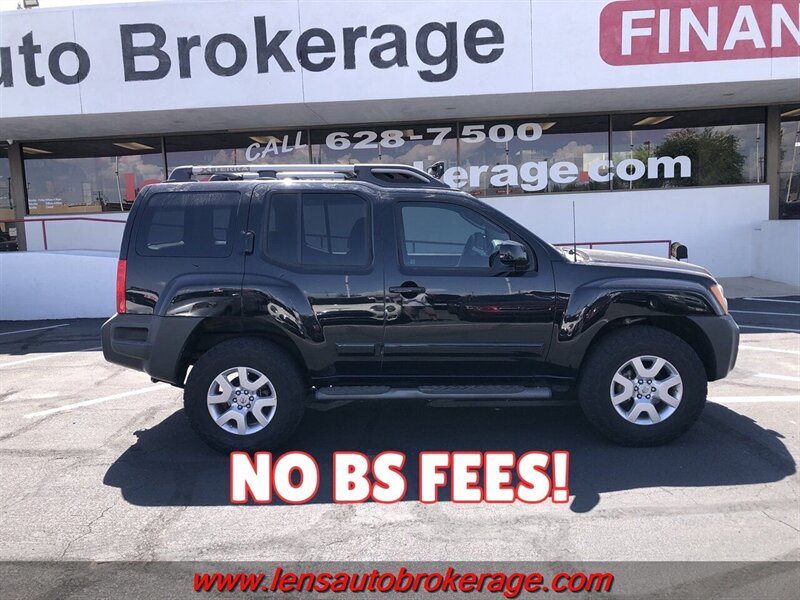 2010 Nissan Xterra SE  4x4
