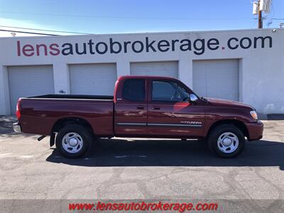 2005 Toyota Tundra SR5  *Super Clean Older Tundra! Carfax 1 Owner! Truck