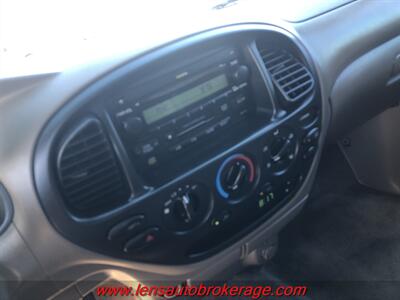 2005 Toyota Tundra SR5  *Super Clean Older Tundra! - Photo 13 - Tucson, AZ 85705