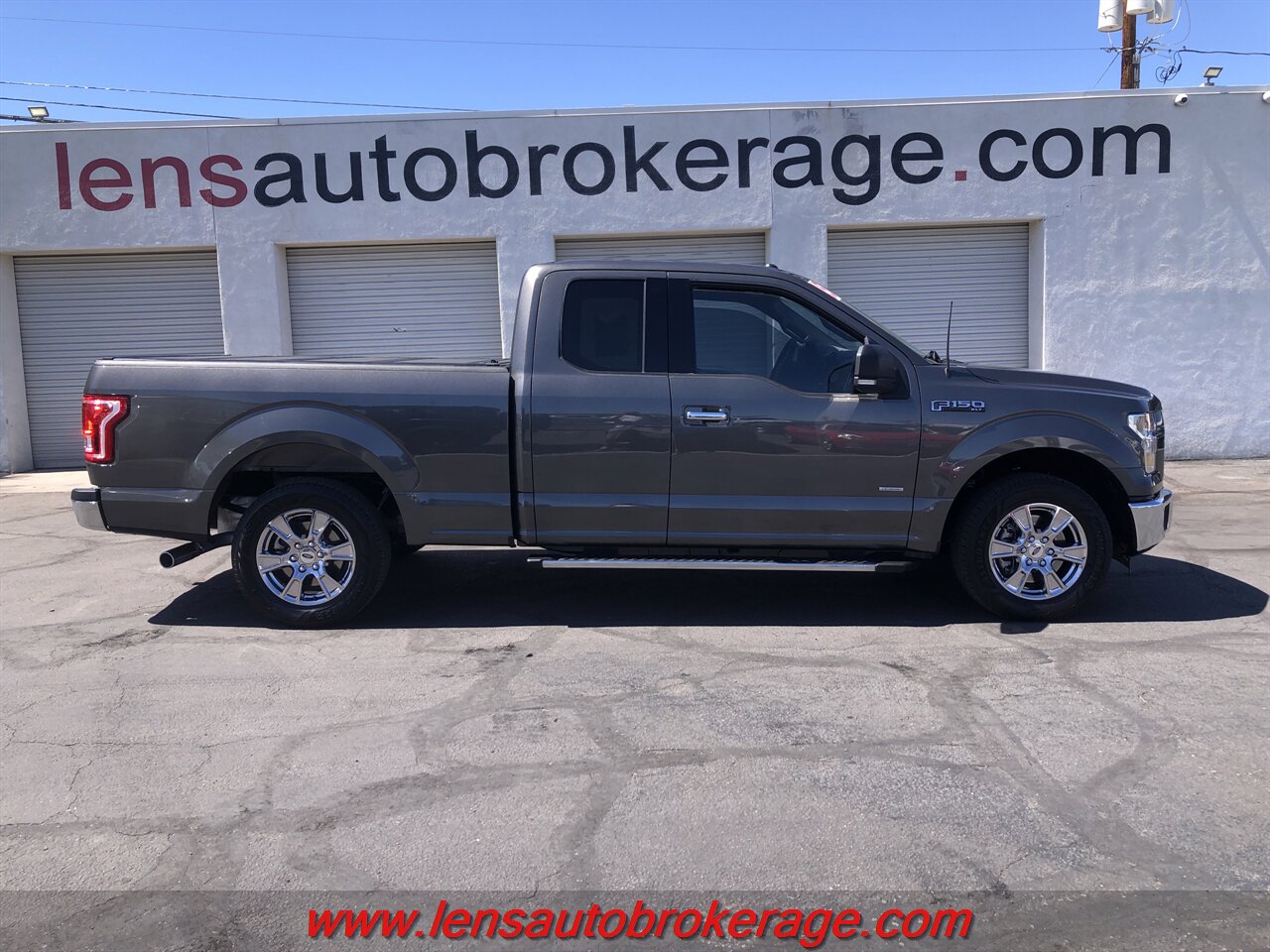 2015 Ford F-150 XLT  *Clean W/EcoBoost 2.7L & Only 79k Miles! - Photo 1 - Tucson, AZ 85705