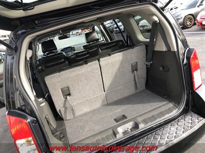 2008 Nissan Pathfinder LE V8  *RARE V8, 3rd ROW & 4x4! - Photo 19 - Tucson, AZ 85705