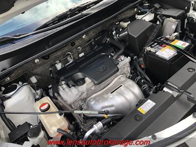 2015 Toyota RAV4 LE  **CARFAX 1 OWNER** - Photo 24 - Tucson, AZ 85705
