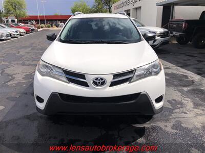 2015 Toyota RAV4 LE  **CARFAX 1 OWNER** - Photo 3 - Tucson, AZ 85705