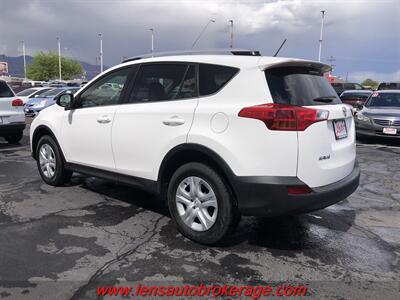 2015 Toyota RAV4 LE  **CARFAX 1 OWNER** - Photo 6 - Tucson, AZ 85705