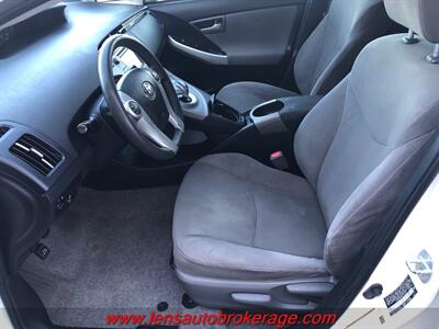 2014 Toyota Prius Two  **ULTIMATE FUEL SAVER!** - Photo 11 - Tucson, AZ 85705