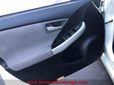 2014 Toyota Prius Two  **ULTIMATE FUEL SAVER!** - Photo 9 - Tucson, AZ 85705